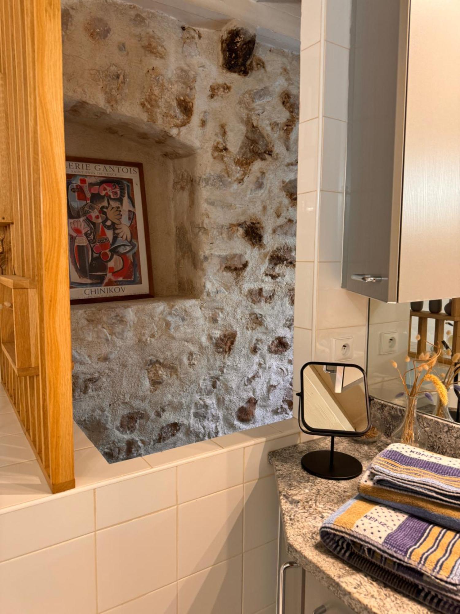 L'Elegante - Maison De Ville Avec Bains A Remous - Parking Inclus Saint-Paul-de-Vence Ngoại thất bức ảnh